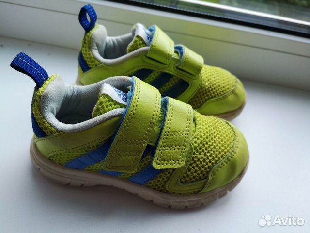 Кроссовки Adidas 24