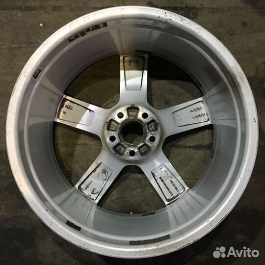 Комплект дисков Audi Q5 R20 8R0601025D