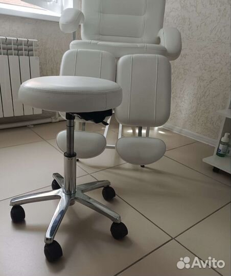 Кресло для педикюра и Стул