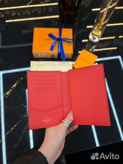 Обложка для паспорта Louis Vuitton
