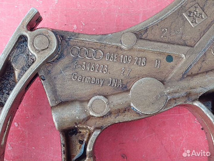 Натяжитель цепи грм Audi А6 С6 3.2л