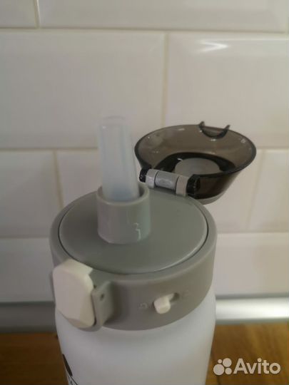 Спортивная бутылка для воды 1000 мл