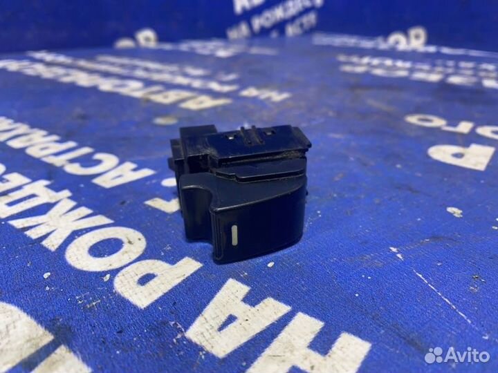 Кнопка стеклоподъемника Geely Mk седан MR479QA