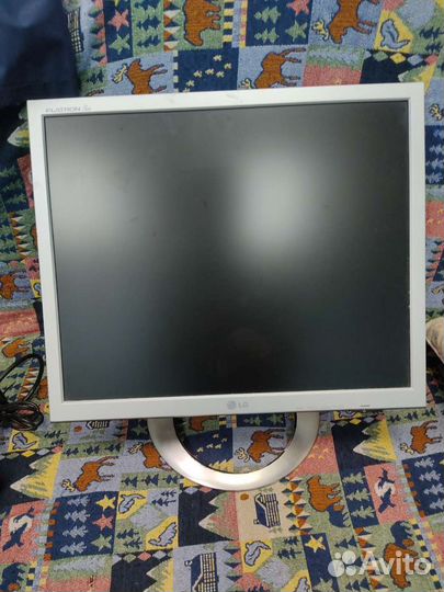 Монитор lg l1970hr-bf