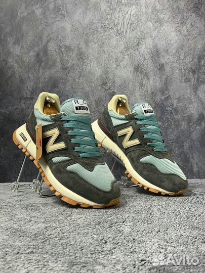 Кроссовки New Balance 1300