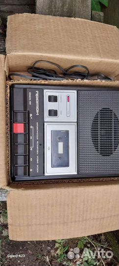 Кассетный магнитофон