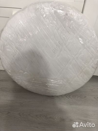 Матрас в круглую кроватку