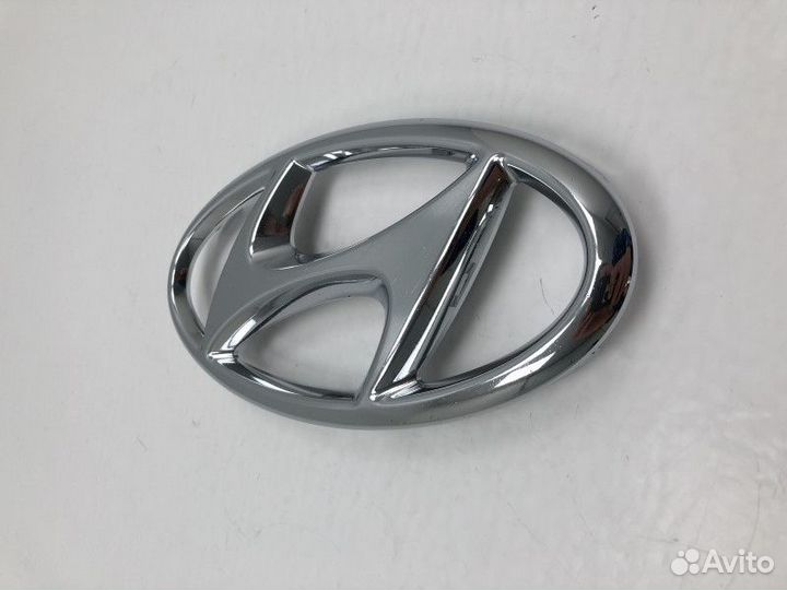 Эмблема Hyundai Solaris 2
