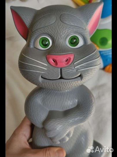 Говорящий кот Том