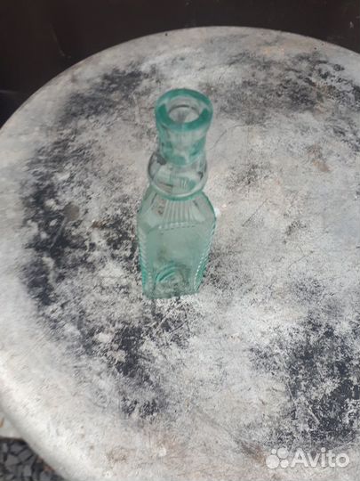 Антикварный пузырек