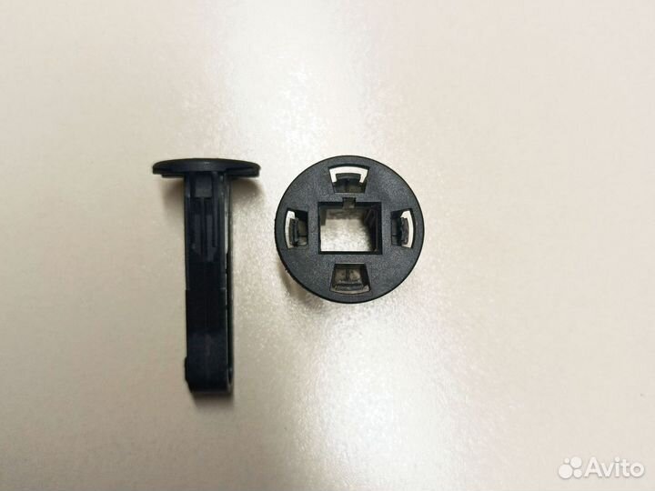 Крепление радиатора верхнее Renault