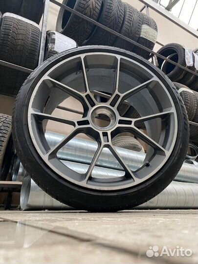 Колеса в сборе на 911 (992)