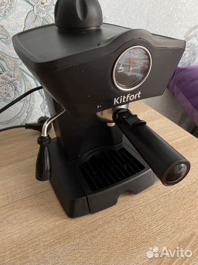 Кофеварка kitfort KT-706 рожковая с капучинатором