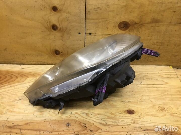 Фара передняя Mitsubishi Dingo CQ2A 4G15 1999