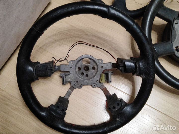 Автозапчасти руль 3 штуки под перетяжку