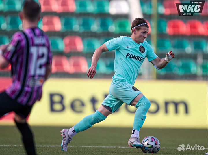 Тренер по футболу