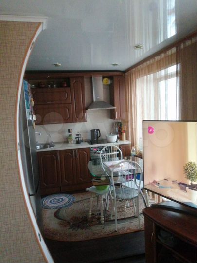 2-к. квартира, 43 м², 3/3 эт.