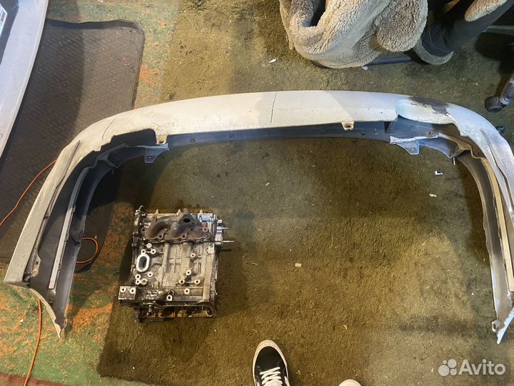 Задний бампер