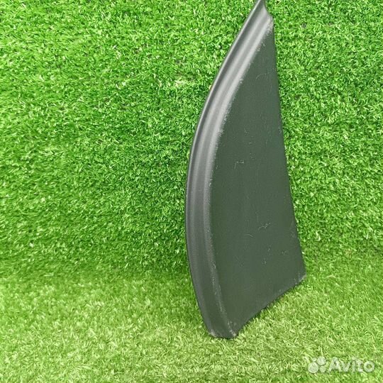 Уголок двери внутренний передний правый Hyundai