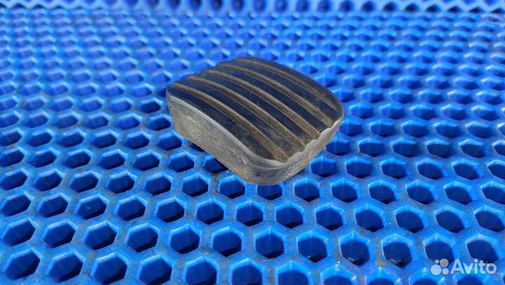 Накладкa стояночного тормоза Mercedes-Benz W210