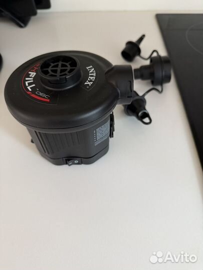 Насос для надувного матраса на батарейках