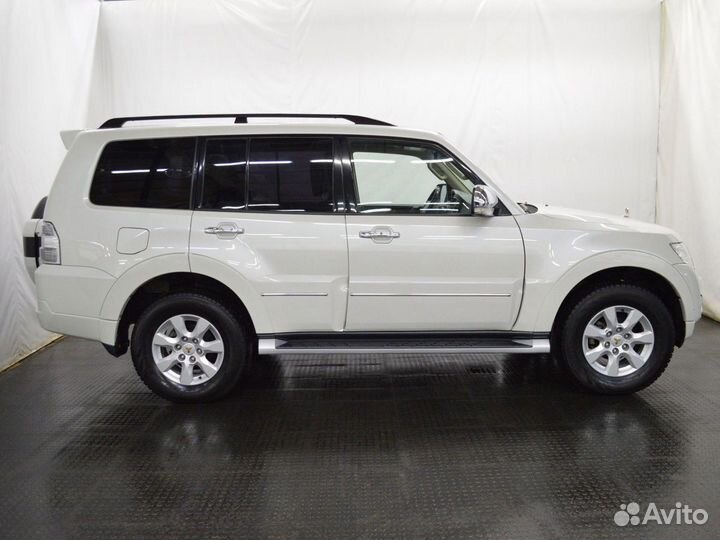 Mitsubishi Pajero 3.0 AT, 2021, 90 810 км