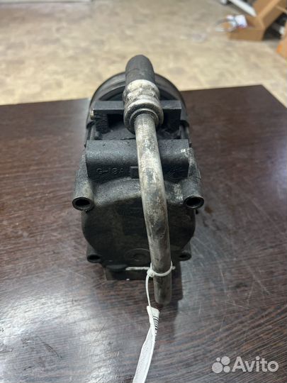 Компрессор кондиционера Ford Maverick 2000-2007
