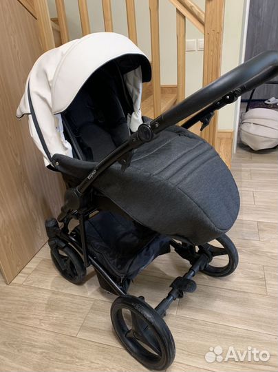 Коляска 3 в 1