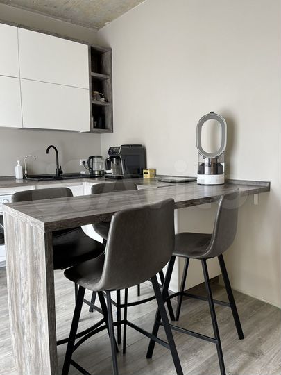 3-к. квартира, 127 м², 2/2 эт.