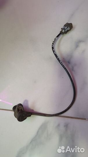 Датчик коленвала Bosch 0261210