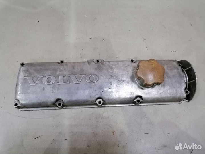 Клапанная крышка Volvo 340 2.0 1984-1991