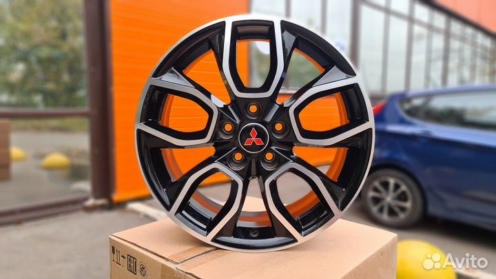 Новые диски 4шт R18 для Mitsubishi Outlander