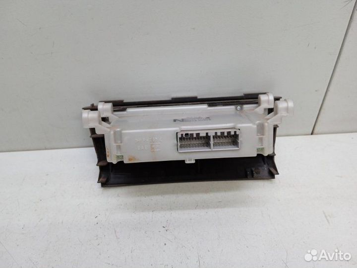 Блок управления отопителем Nissan Maxima A33 2.0
