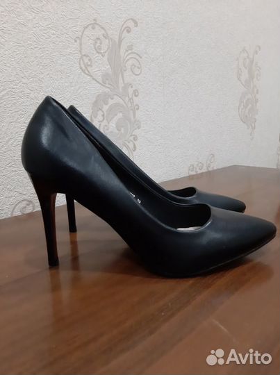 Туфли женские 39 размер новые