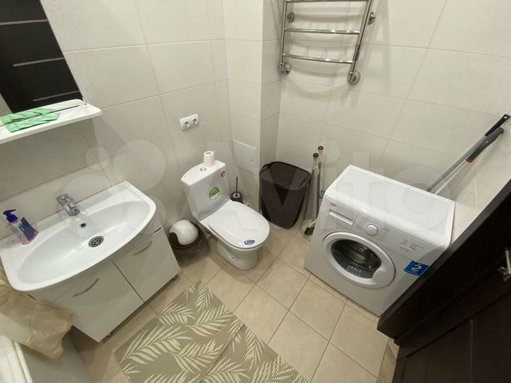 2-к. квартира, 65 м², 3/9 эт.