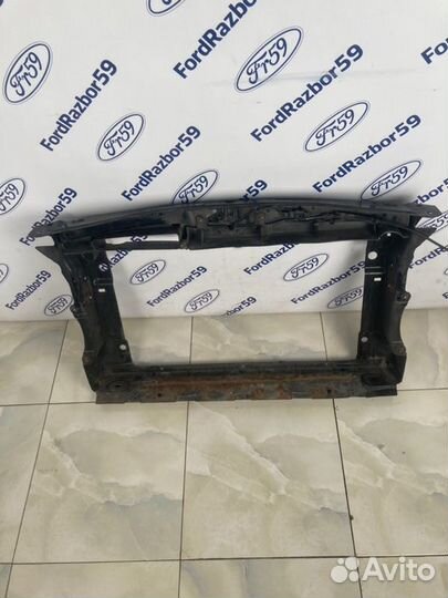 Панель передняя (телевизор) Skoda Octavia A5