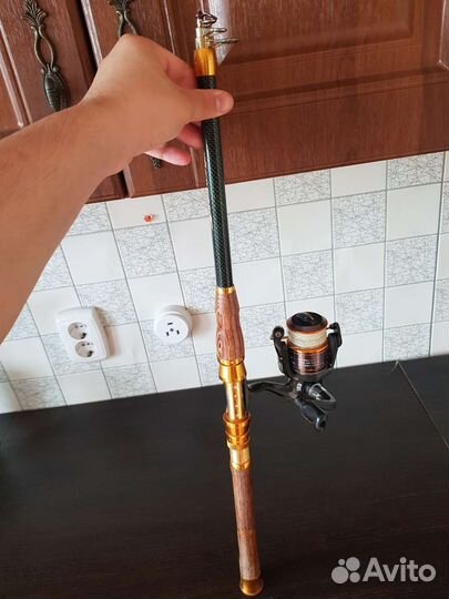 Спининг с катушкой и стульчиком