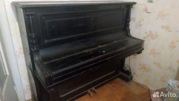 Антикварное пианино