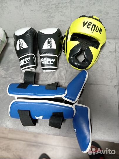 Комплект для единоборств на тайский бокс