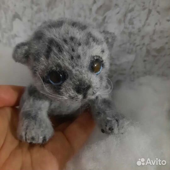 Снежный барс ручной работы