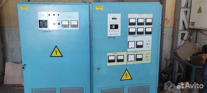 Источник питания лабораторный