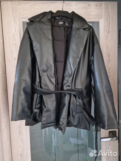 Женская куртка Zara 44-46