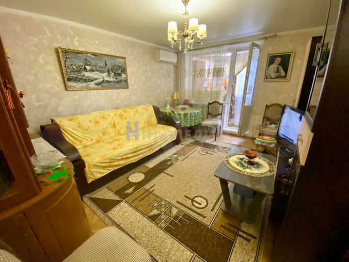 2-к. квартира, 45 м², 1/3 эт.