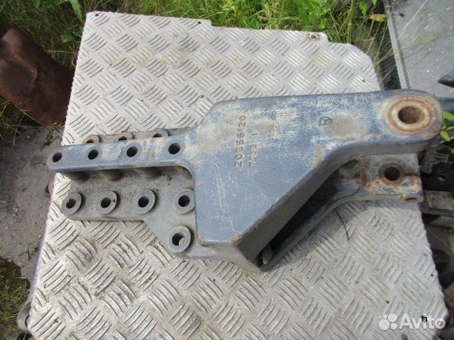 Кронштейн крепления передней рессоры Volvo FM13 FH