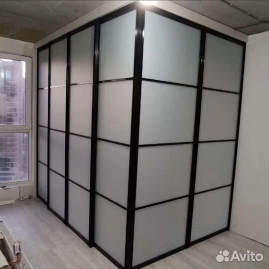 Раздвижные перегородки для зонирования