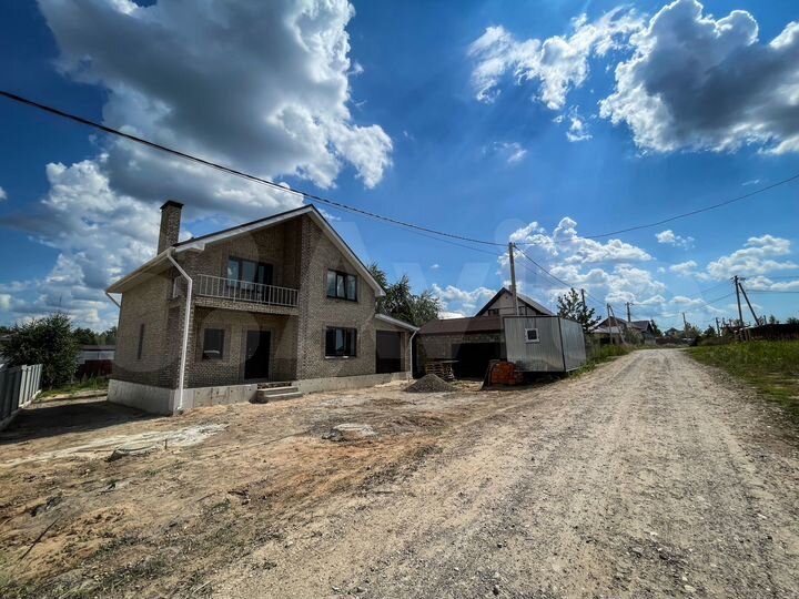 Коттедж 147 м² на участке 6 сот.