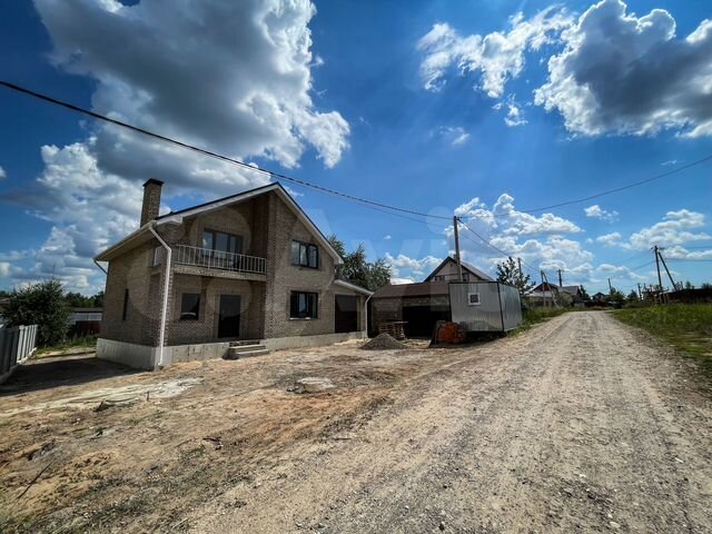 Коттедж 147 м² на участке 6 сот.