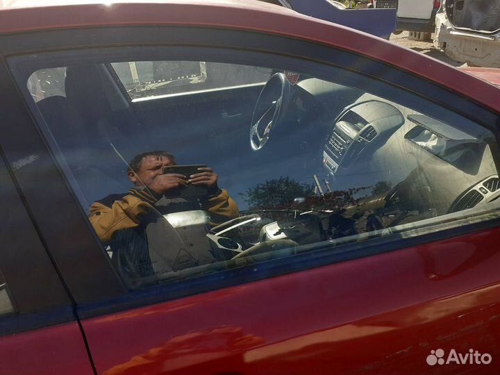 Дверные стекла KIA Ceed