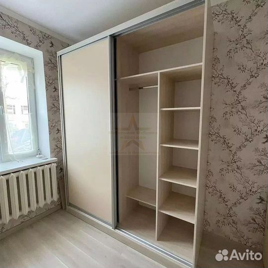 Шкаф