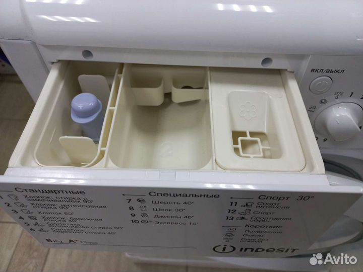 Новая стиральная машина Indesit iwsd 51051